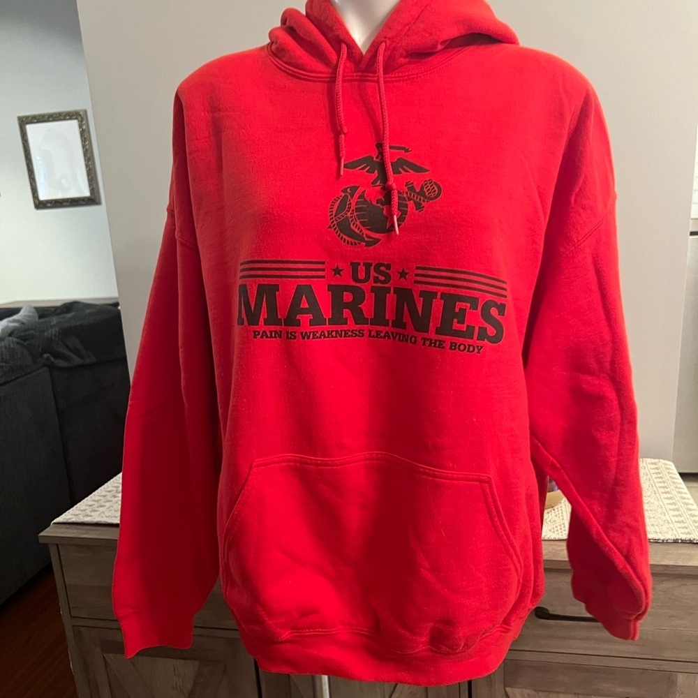 Gildan heavy blend red U.S. Marines hooded sweatshirt